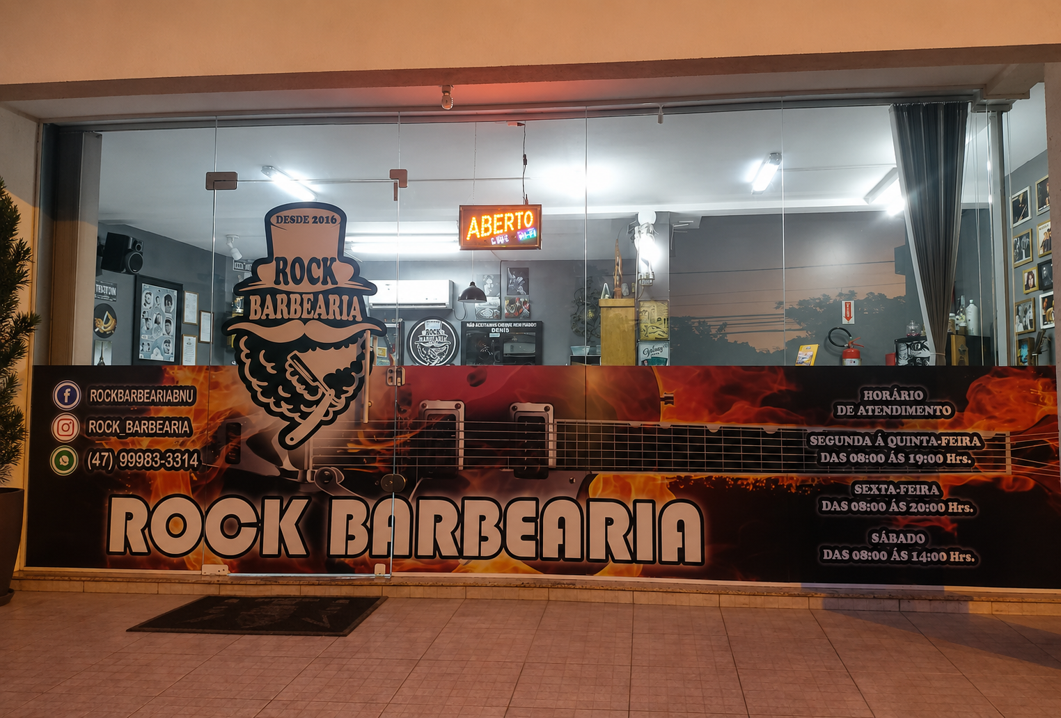 Interior da Rock Barbearia